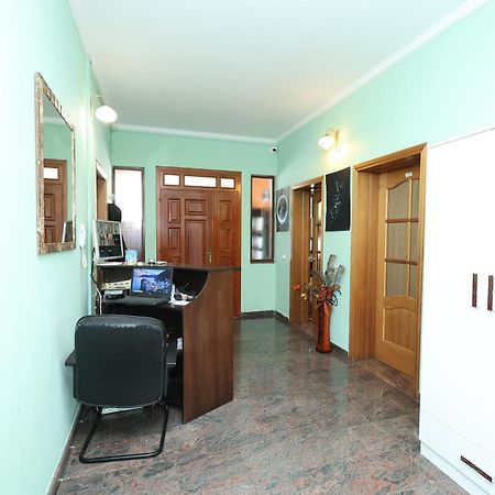 Hostel Osho 티라나 외부 사진