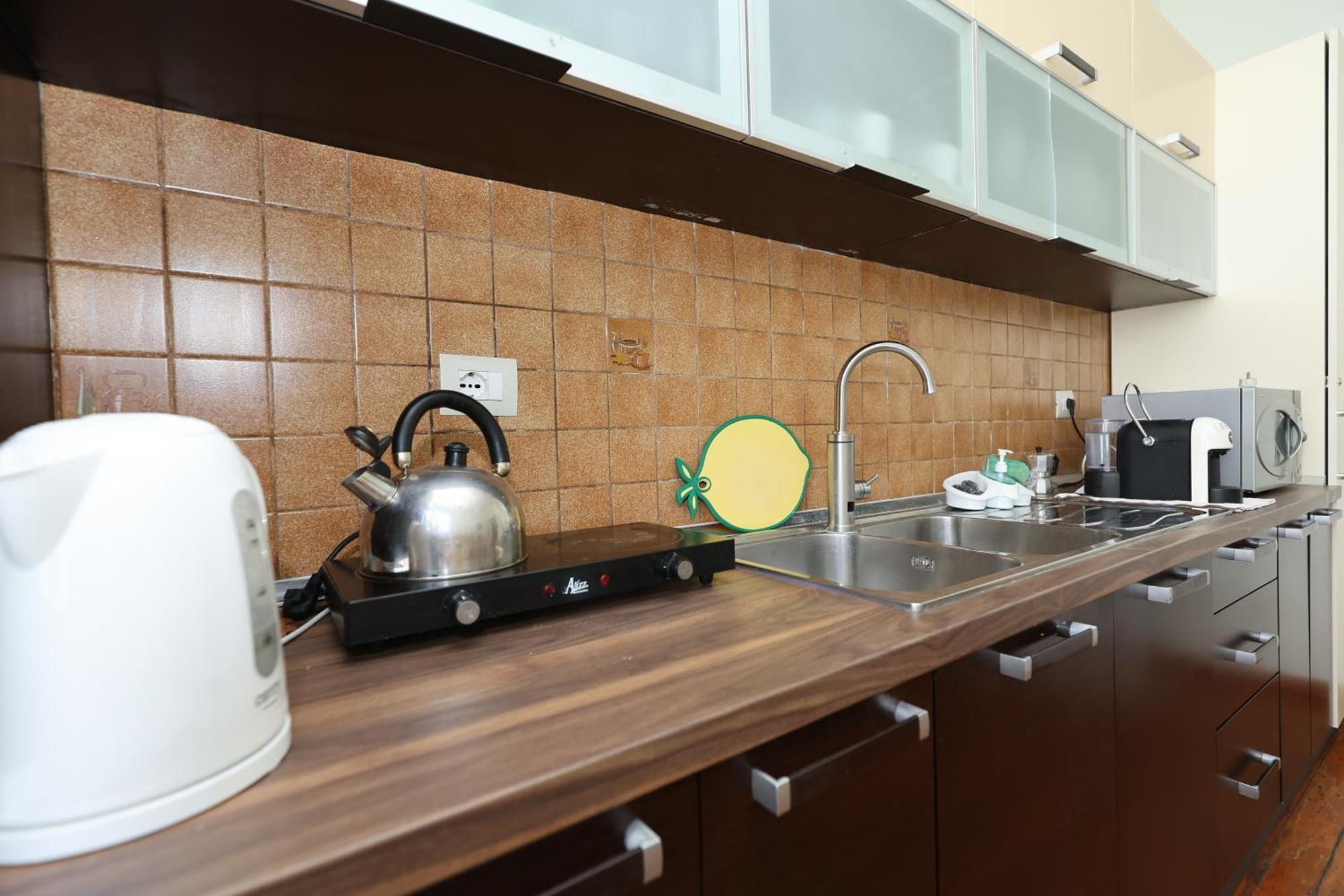 Hostel Osho 티라나 외부 사진