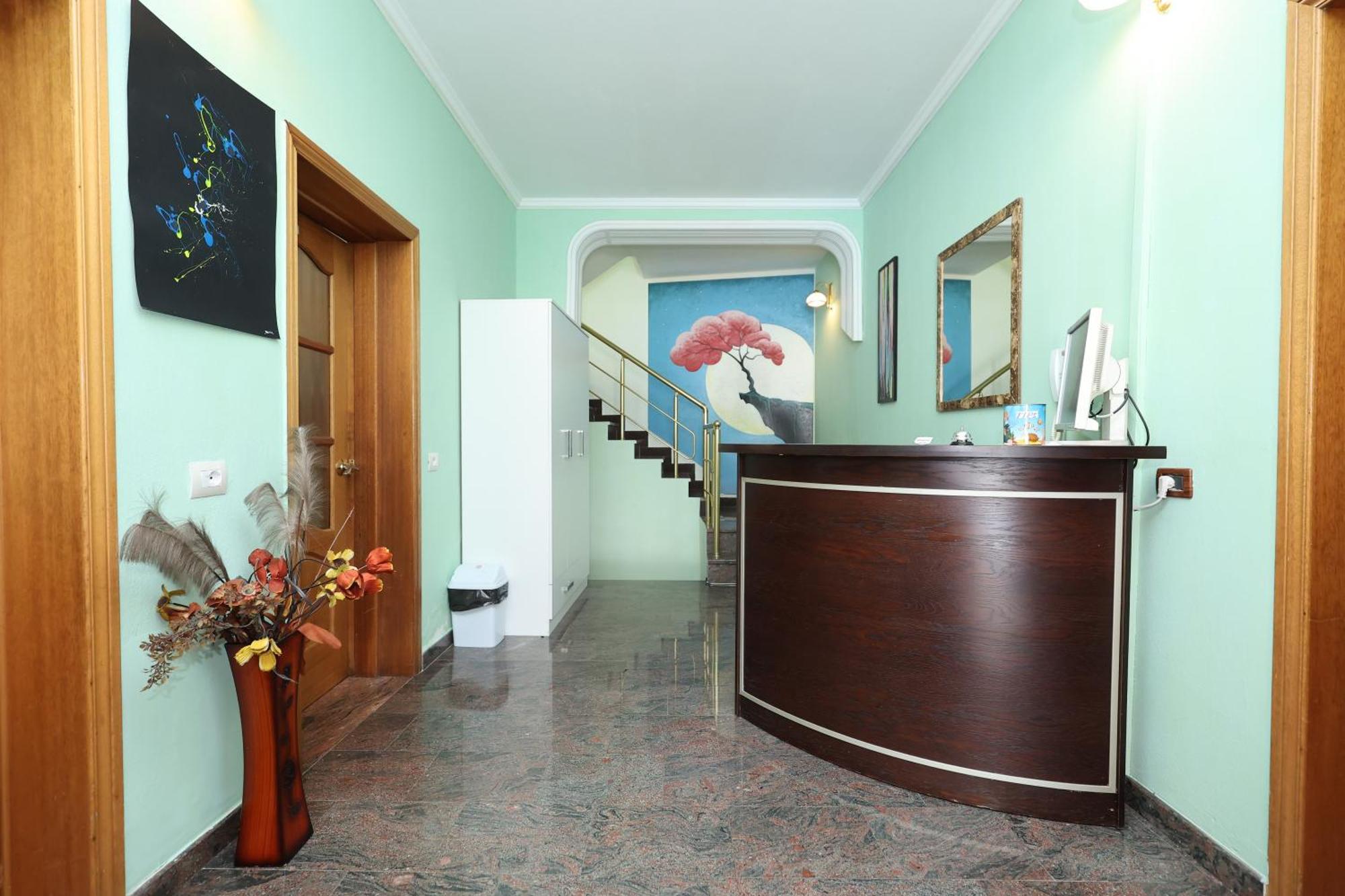 Hostel Osho 티라나 외부 사진