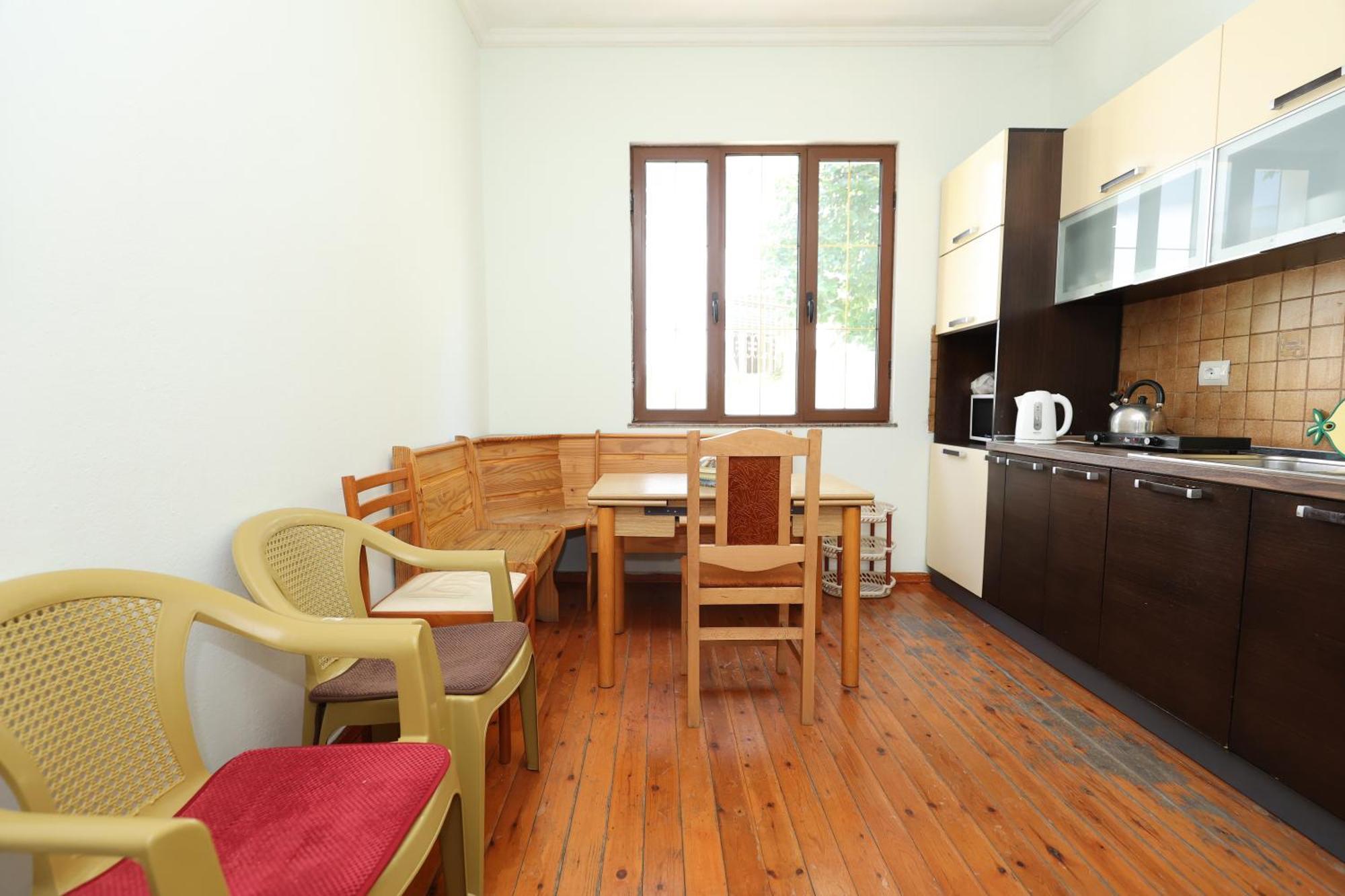 Hostel Osho 티라나 외부 사진